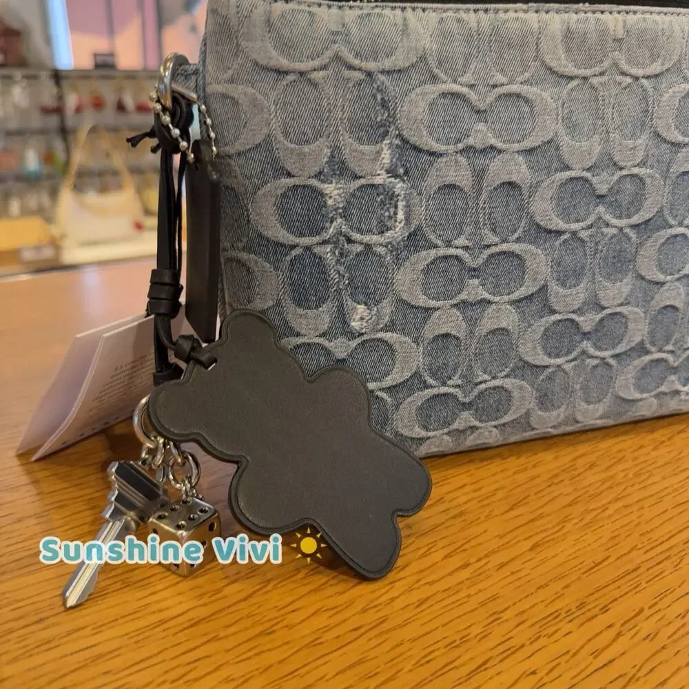 NWT Coach Pouch In Loved Signature Denim With Charms CEU09 Silver/Light Indigo